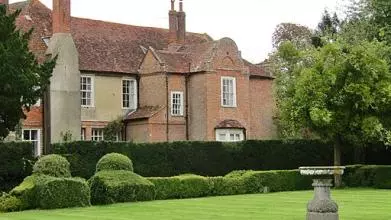 West Horsley Place