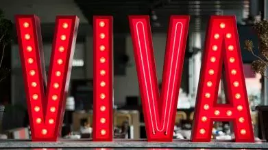 Image of the word Viva lit up